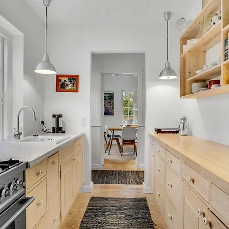Beautiful In With Kitchen *